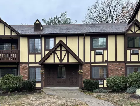 17 Teresa Pl #17, Bridgeport, CT 06606