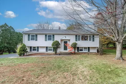 33 Green Pasture Rd, Bethel, CT 06801