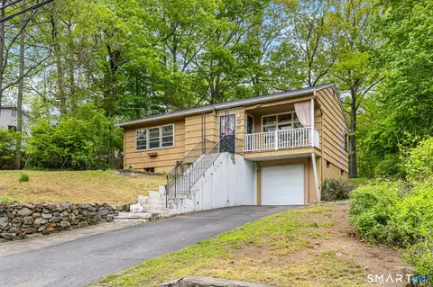 100 Wooster Ave, Waterbury, CT 06708