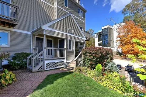 38 Glenrock #38, Norwalk, CT 06850