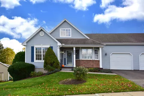 5 Hudson Ln #5, Windsor, CT 06095