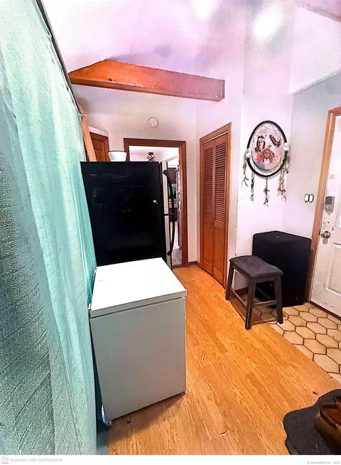 Entry Way - 112 Lincoln St, New Britain, CT 06052 photo 3 of 3