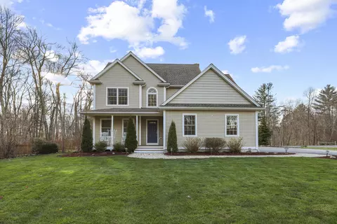 18 Wells Woods Rd, Columbia, CT 06237