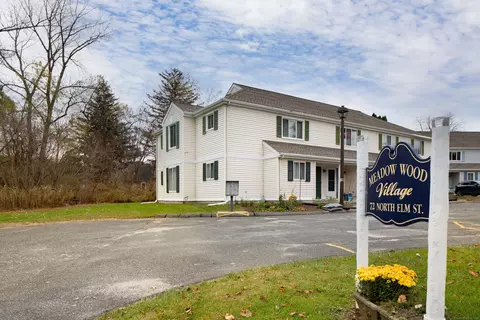 72 N Elm St #2E, North Canaan, CT 06018