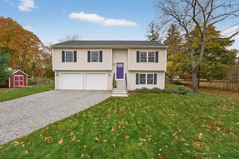15 Drawbridge Rd, Preston, CT 06365