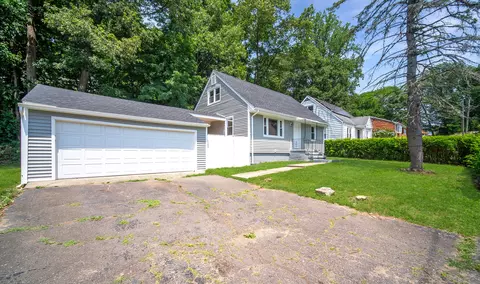 112 Pitt St, Bridgeport, CT 06606