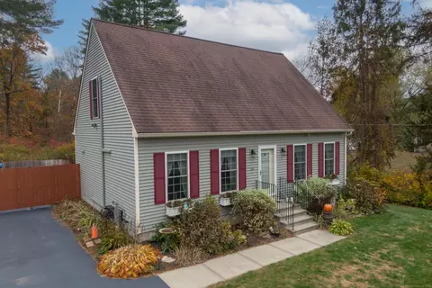 20 Harrissville Rd, Putnam, CT 06260