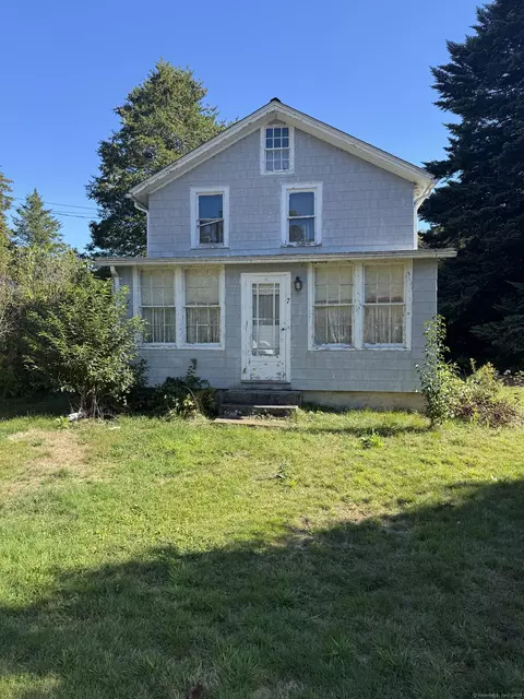 7 Earl St, Centerbrook, CT 06409