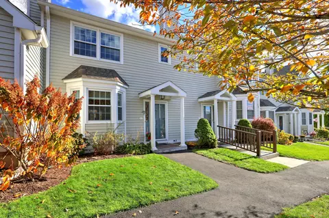 6 Cypress Ln #2, Wallingford, CT 06492