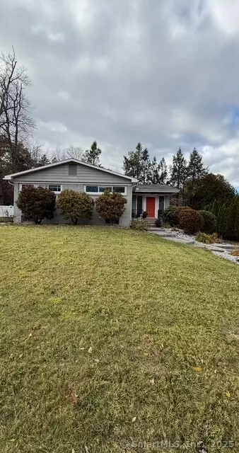 365 Spruce St, Cheshire, CT 06410