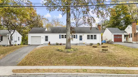 1196 Trout Brook Dr, West Hartford, CT 06119