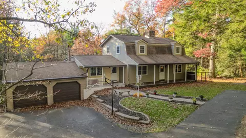 121 Florida Rd, Somers, CT 06071
