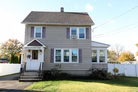 36 Milford St, Plainville, CT 06062