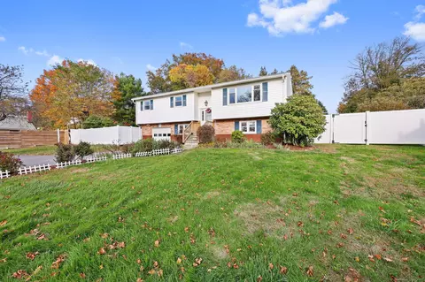 22 Curtis Ave, New Fairfield, CT 06812