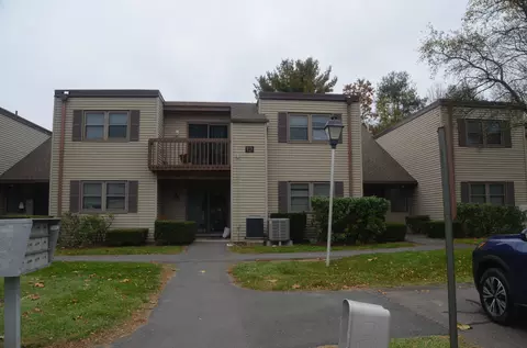 1202 Twin Circle Dr #1202, South Windsor, CT 06074