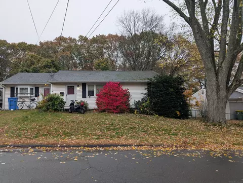 188 Beth Ln, Waterbury, CT 06705