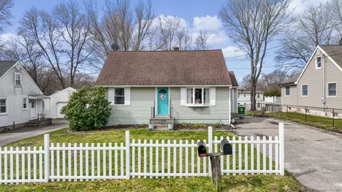 108 Crestwood Ave, Waterbury, CT 06704