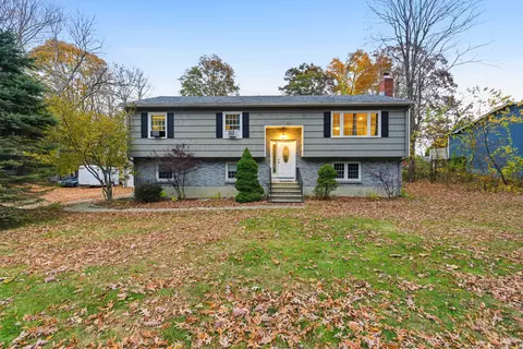 194 Maple Hill Rd, Naugatuck, CT 06770