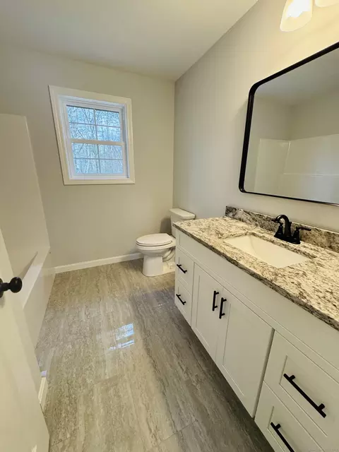 Bath - 150 Ross Rd, Killingly, CT 06239 photo 2 of 3