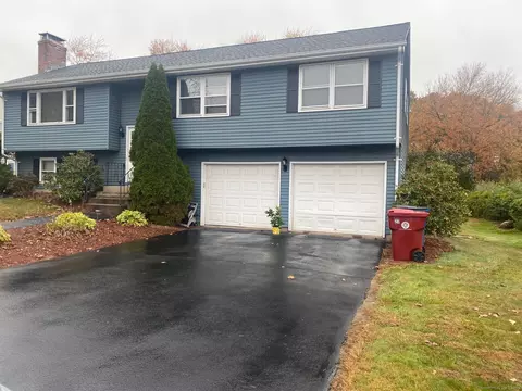 27 Westview Ter, Unionville, CT 06085