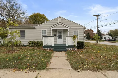 135 Midway Oval, Groton, CT 06340