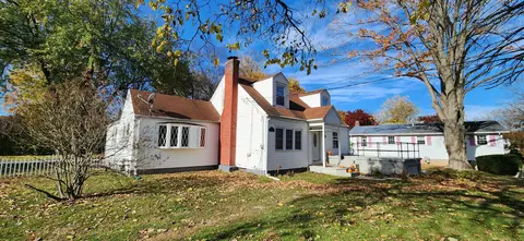 91 Pond Hill Rd, Wallingford, CT 06492