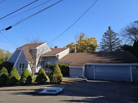 109 Seymour St, Bristol, CT 06010