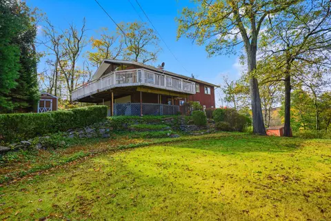 4 Alan Rd, Danbury, CT 06810