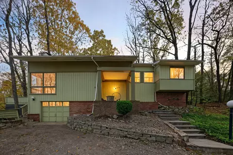 27 Carol St, Danbury, CT 06810