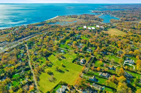 109 Morningside Dr S, Westport, CT 06880