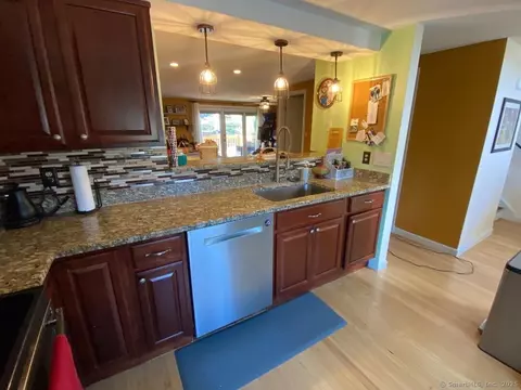 15 Clubhouse Dr #15, Cromwell, CT 06416