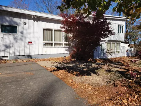 281 South Rd, Farmington, CT 06032