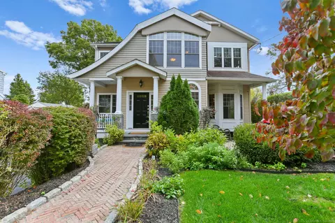 25 Country Rd #25, Fairfield, CT 06824