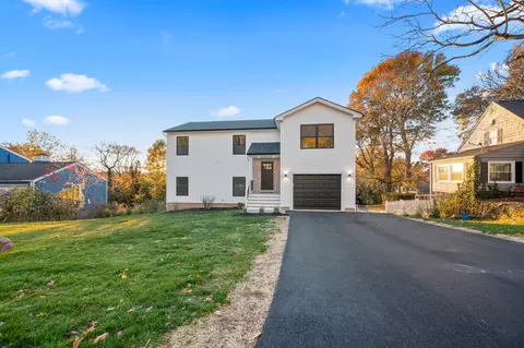 201 Lydale Pl, Meriden, CT 06450