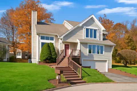 16 Scenic Hill Rd #16, Shelton, CT 06484