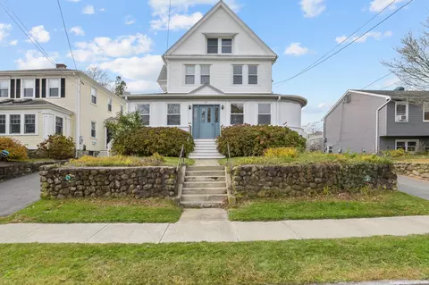 541 Montauk Ave, New London, CT 06320