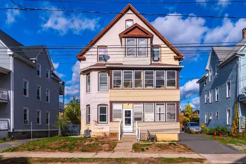 48 Woodland St, New Britain, CT 06051