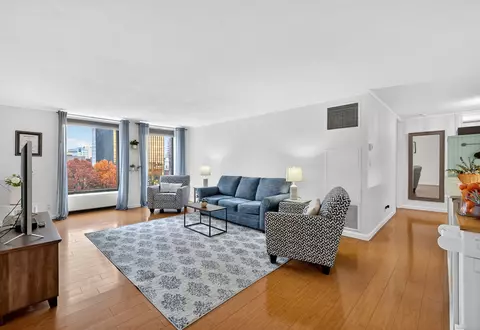 1 Gold St #11D, Hartford, CT 06103