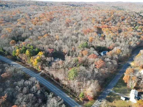 Middle Turnpike, Mansfield, CT 06268