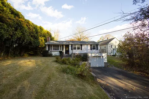 82 Pond St, New Britain, CT 06051