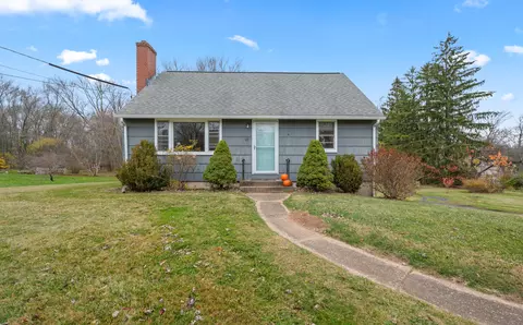 20 Fernwood Dr, Bolton, CT 06043