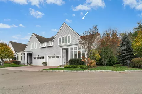 32 Kensett Ln #32, Darien, CT 06820