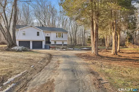 80 Sillimanville Rd, East Hampton, CT 06424