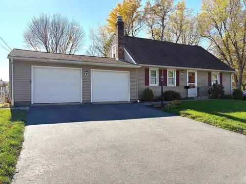 11 Brook Rd, Enfield, CT 06082