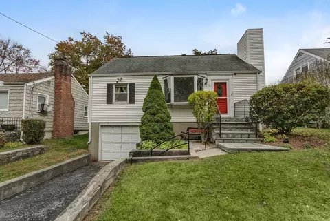 39 Camore St, Stamford, CT 06905