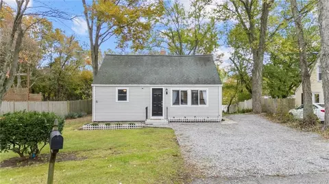 36 Oronoque Rd, Milford, CT 06461