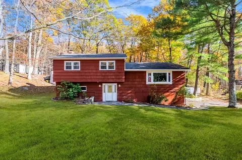 35 Mendes Rd, Danbury, CT 06811