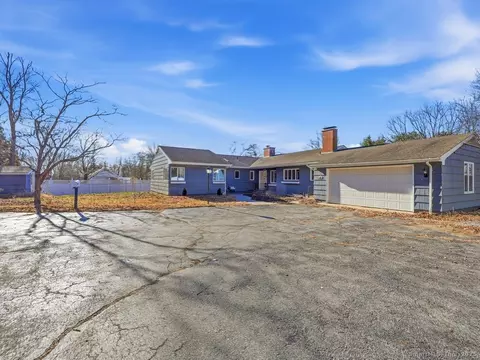 287 Harland Rd, Norwich, CT 06360