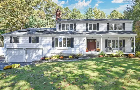 129 Hollow Brook Rd, Windsor, CT 06095