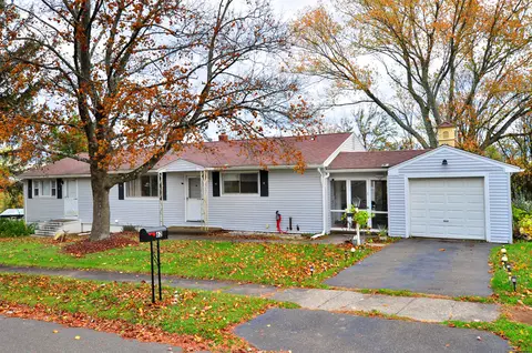 62 Tuthill St, West Haven, CT 06516